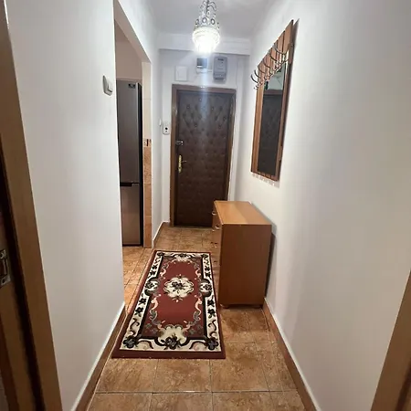 Flora Apartment